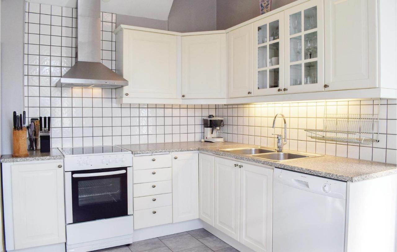 Amazing Apartment In Ystad With Kitchen Bagian luar foto